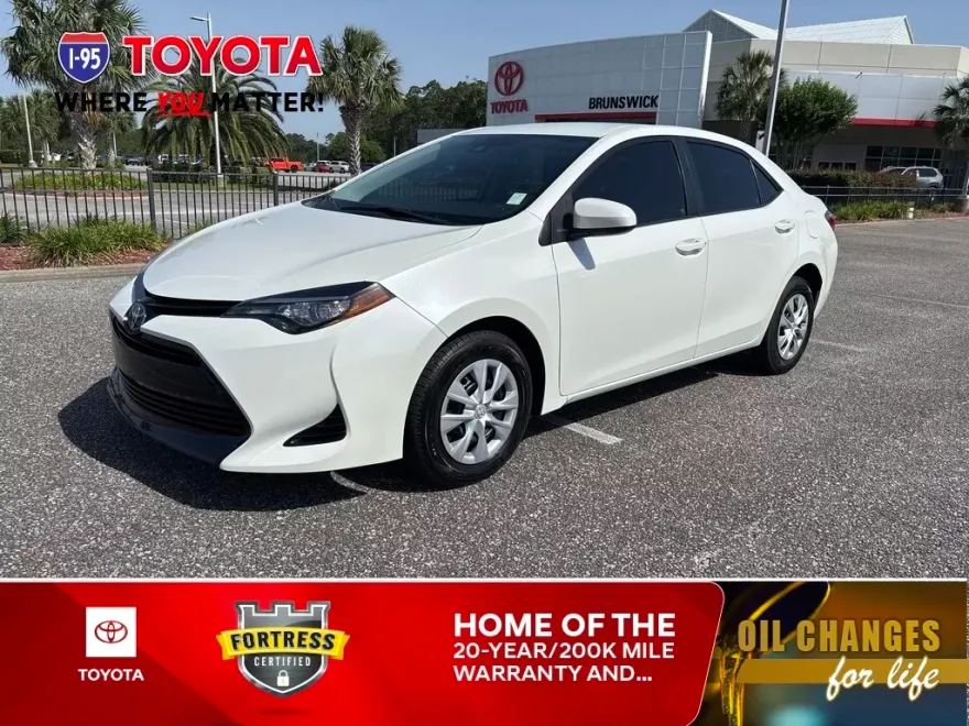 2017 Toyota Corolla LE Eco photo 1