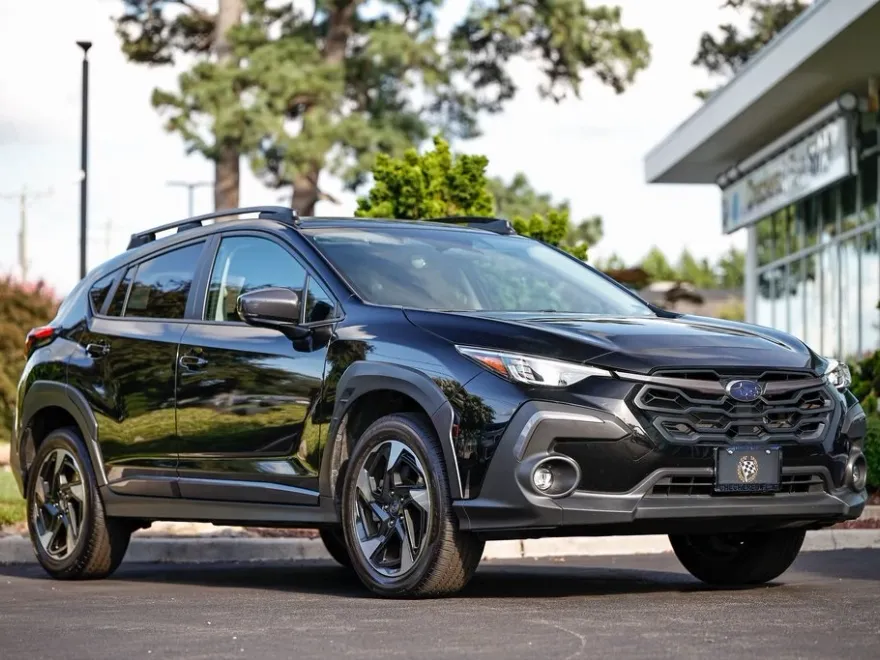 2024 Subaru Crosstrek Limited photo 1