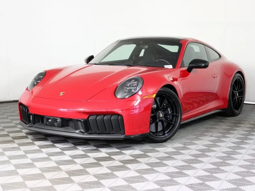 2025 Porsche 911 4 GTS photo 1