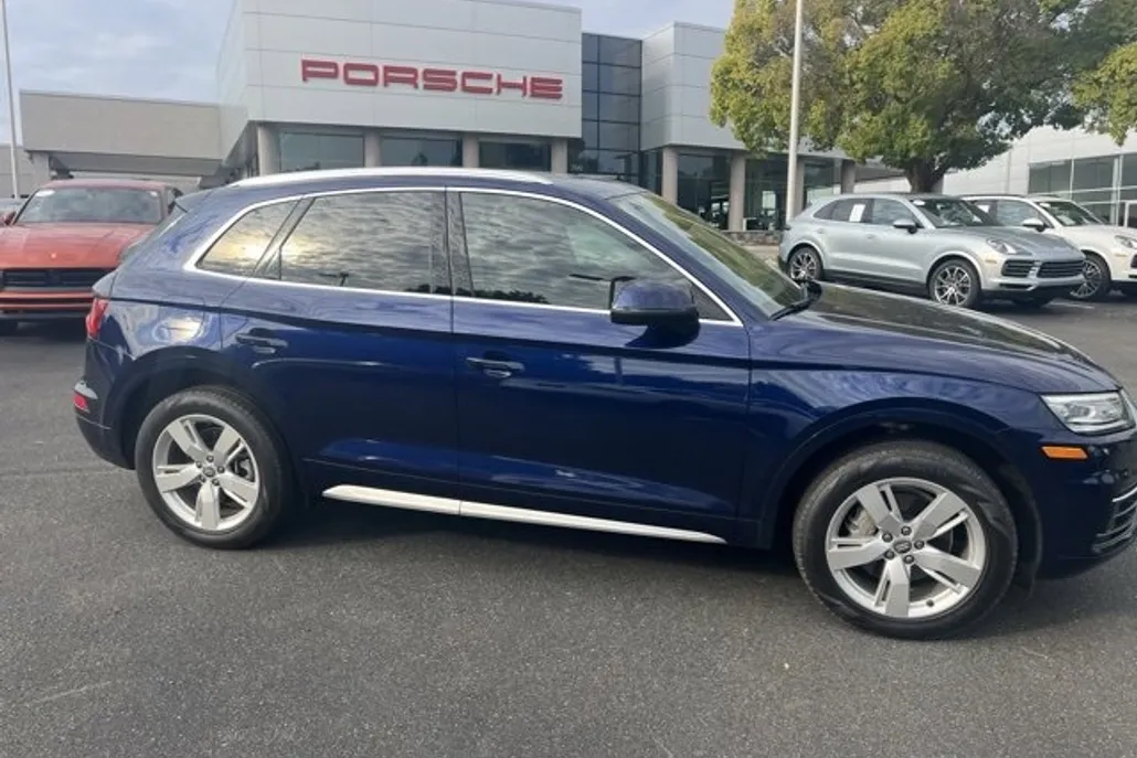 2019 Audi Q5 2.0T Premium photo 1