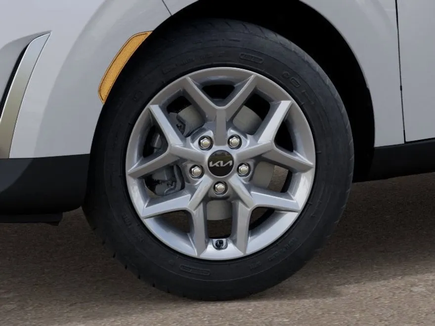 2025 Kia Soul LX photo 1