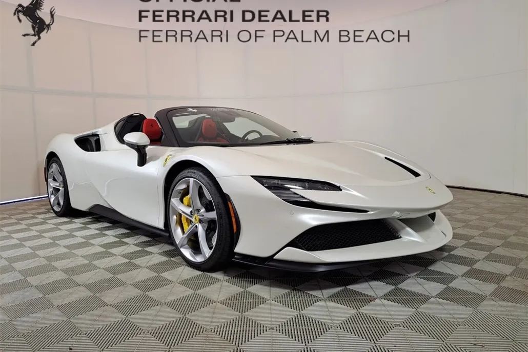 2024 Ferrari SF90 Spider Base photo 1