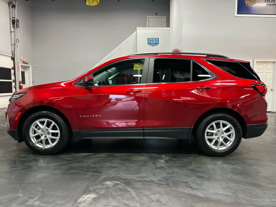 2022 Chevrolet Equinox photo 1