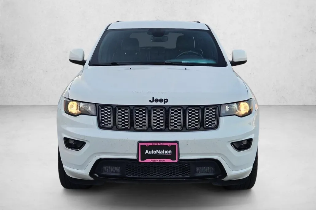 2018 Jeep Grand Cherokee Altitude Sport photo 1