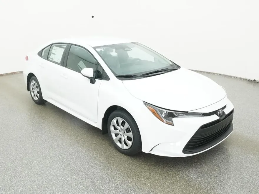 2026 Toyota Corolla LE photo 1