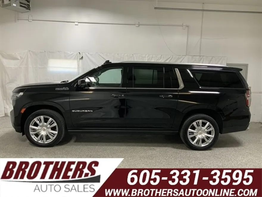 2022 Chevrolet Suburban High Country photo 1