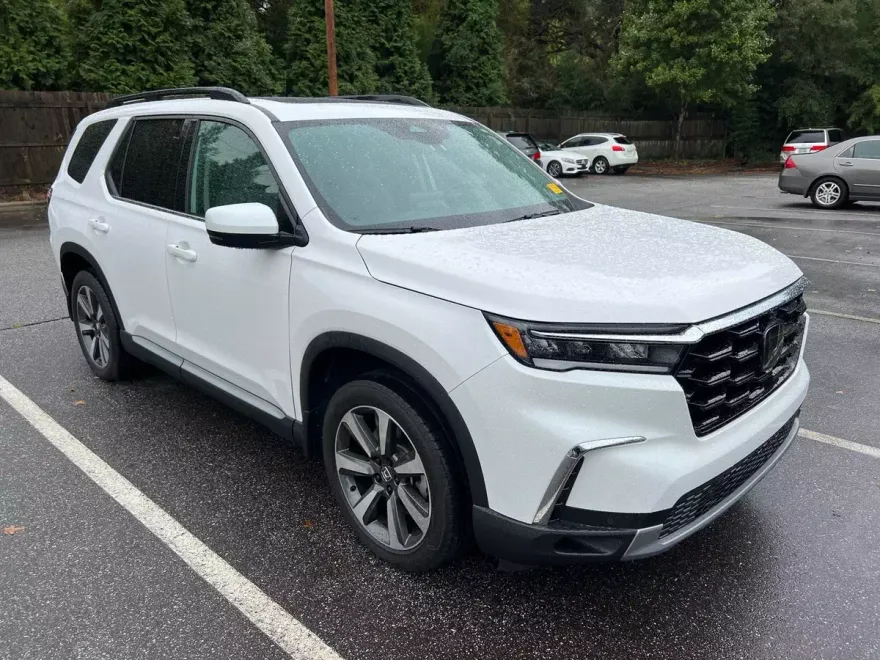 2023 Honda Pilot Elite photo 1