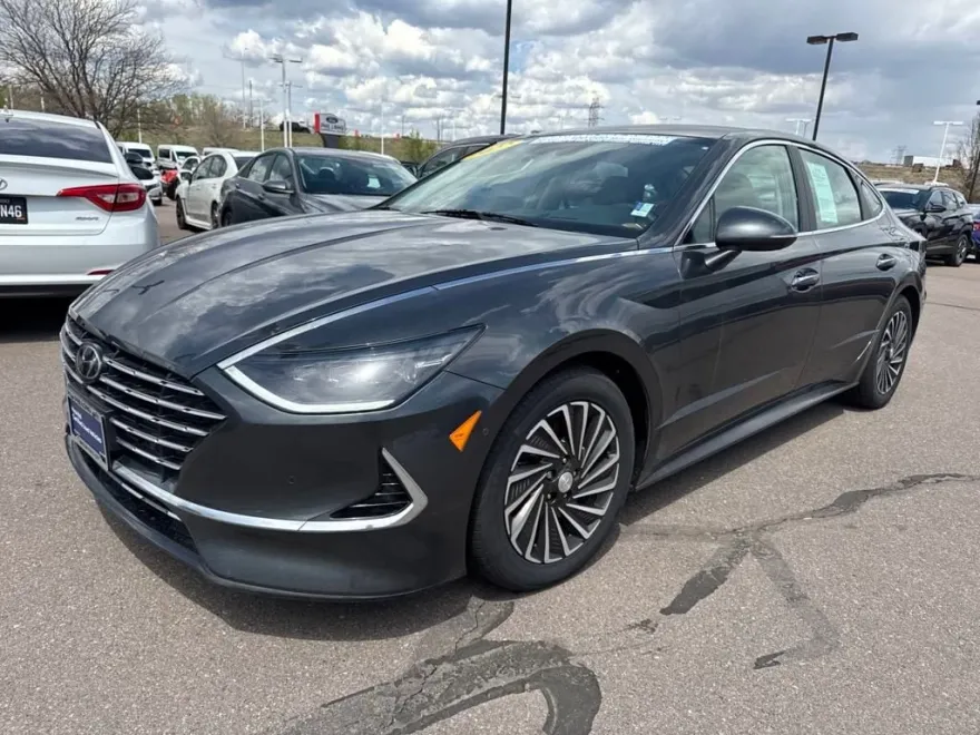 2022 Hyundai Sonata Hybrid Limited photo 1
