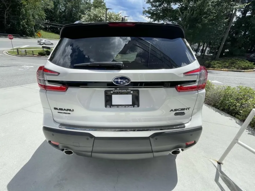 2025 Subaru Ascent Onyx Edition Touring photo 1