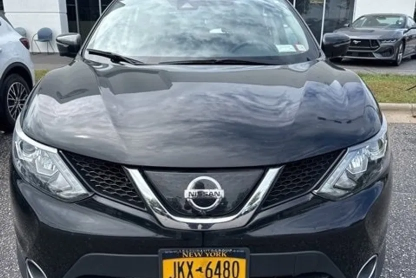 2019 Nissan Rogue Sport SL photo 1
