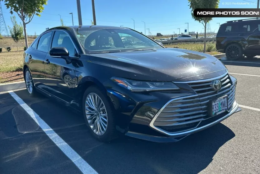 2021 Toyota Avalon Limited photo 1