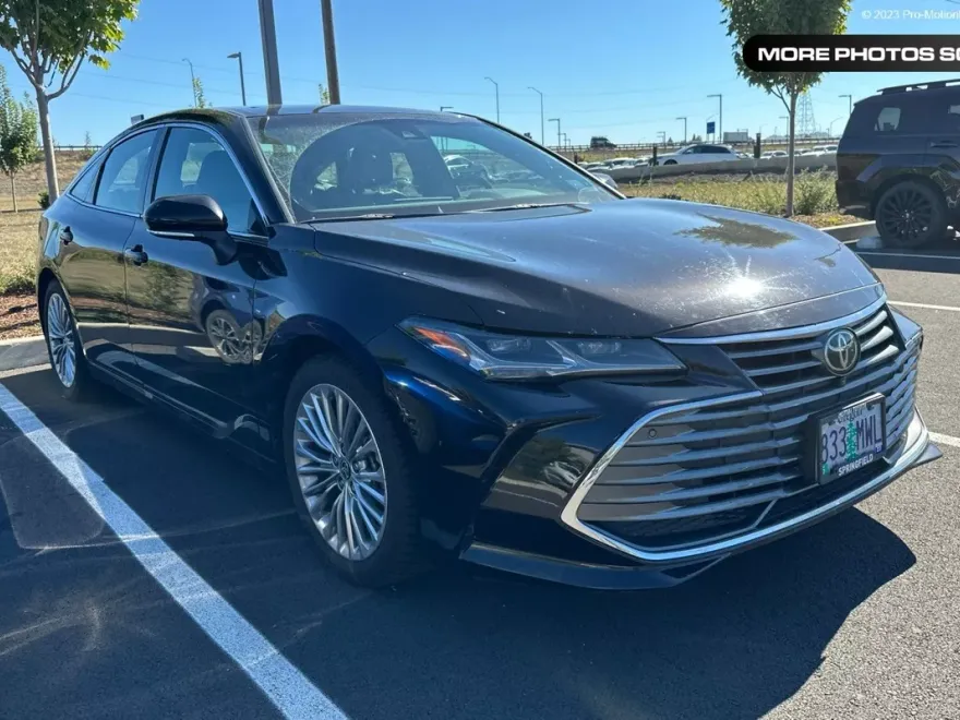 2021 Toyota Avalon Limited photo 1