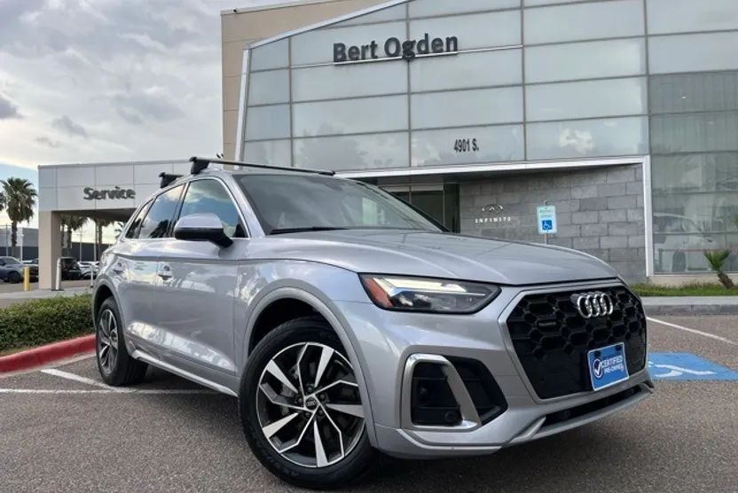 2023 Audi Q5 45 S line Premium photo 1