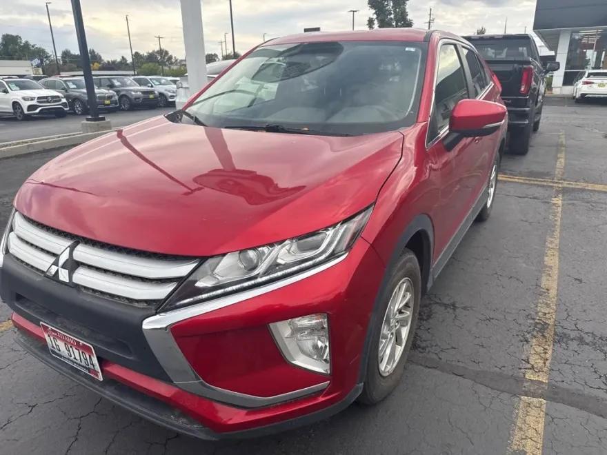 2019 Mitsubishi Eclipse Cross ES photo 1