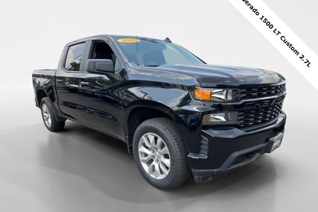 2022 Chevrolet Silverado Custom photo 1