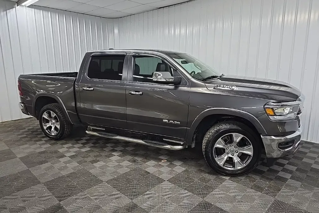 2022 Ram 1500 Laramie photo 1