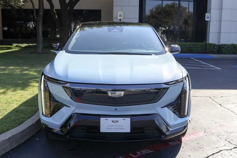 2025 Cadillac Optiq Sport photo 1