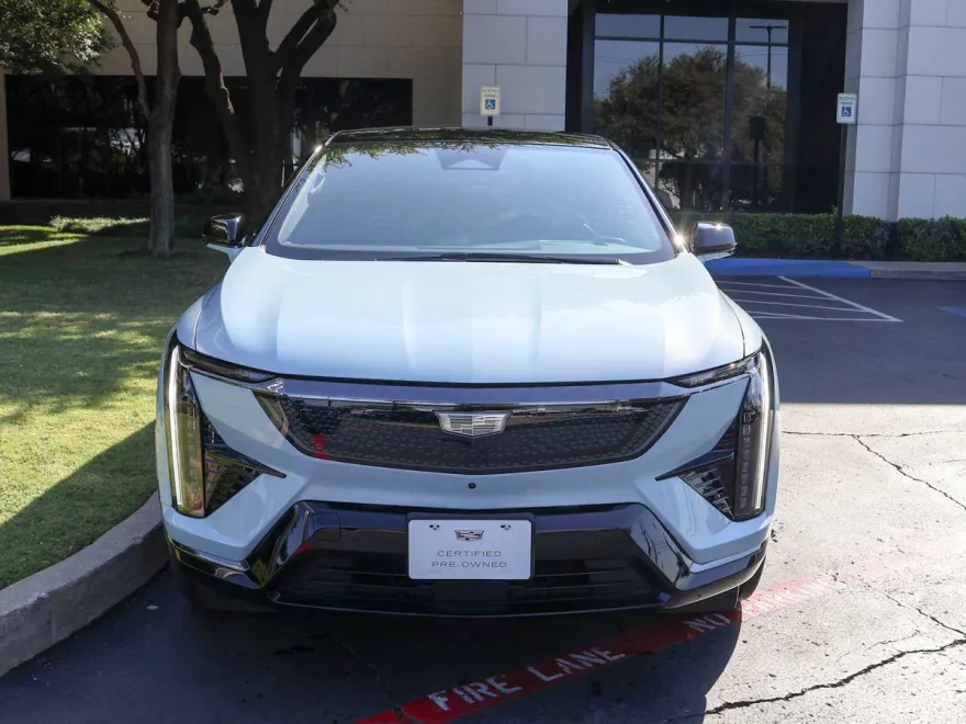 2025 Cadillac Optiq Sport photo 1