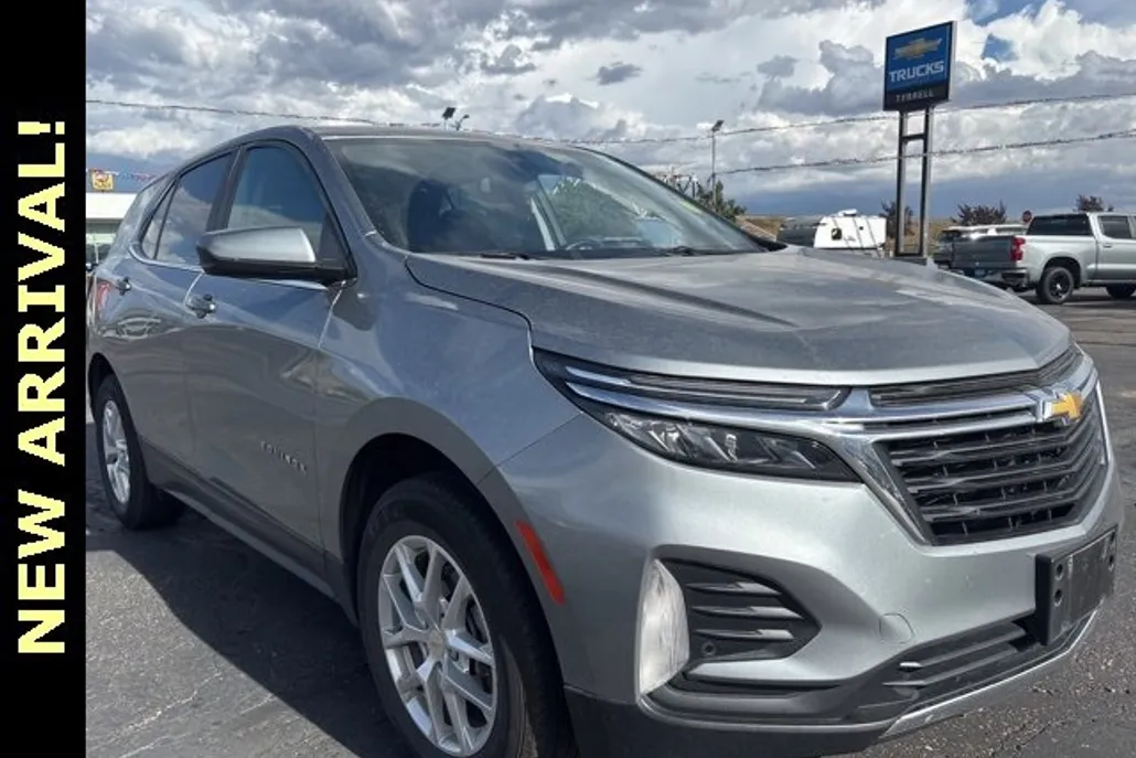 2024 Chevrolet Equinox LT photo 1