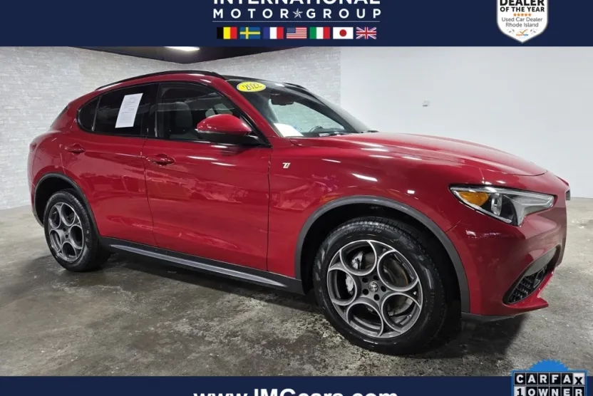 2022 Alfa Romeo Stelvio Ti photo 1