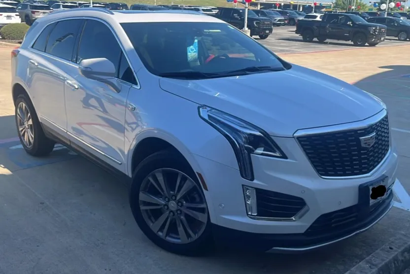 2023 Cadillac XT5 Premium Luxury photo 1