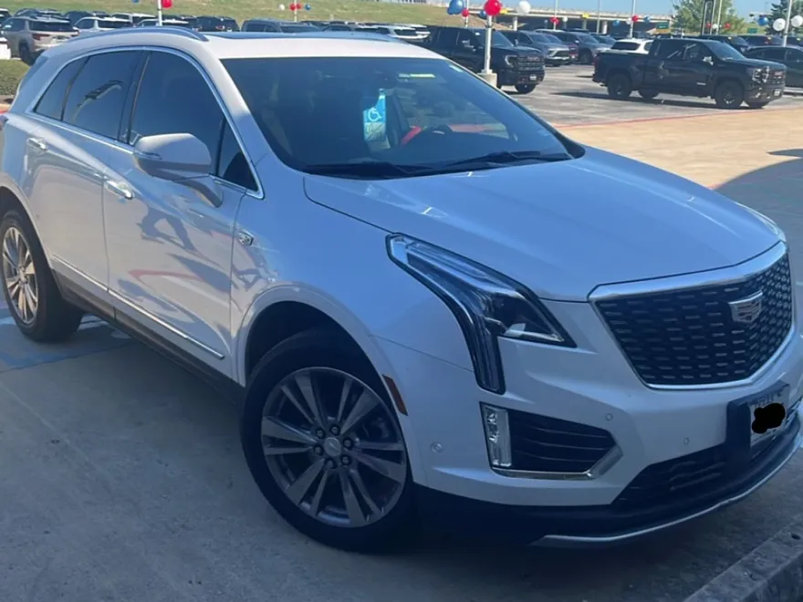 2023 Cadillac XT5 Premium Luxury photo 1