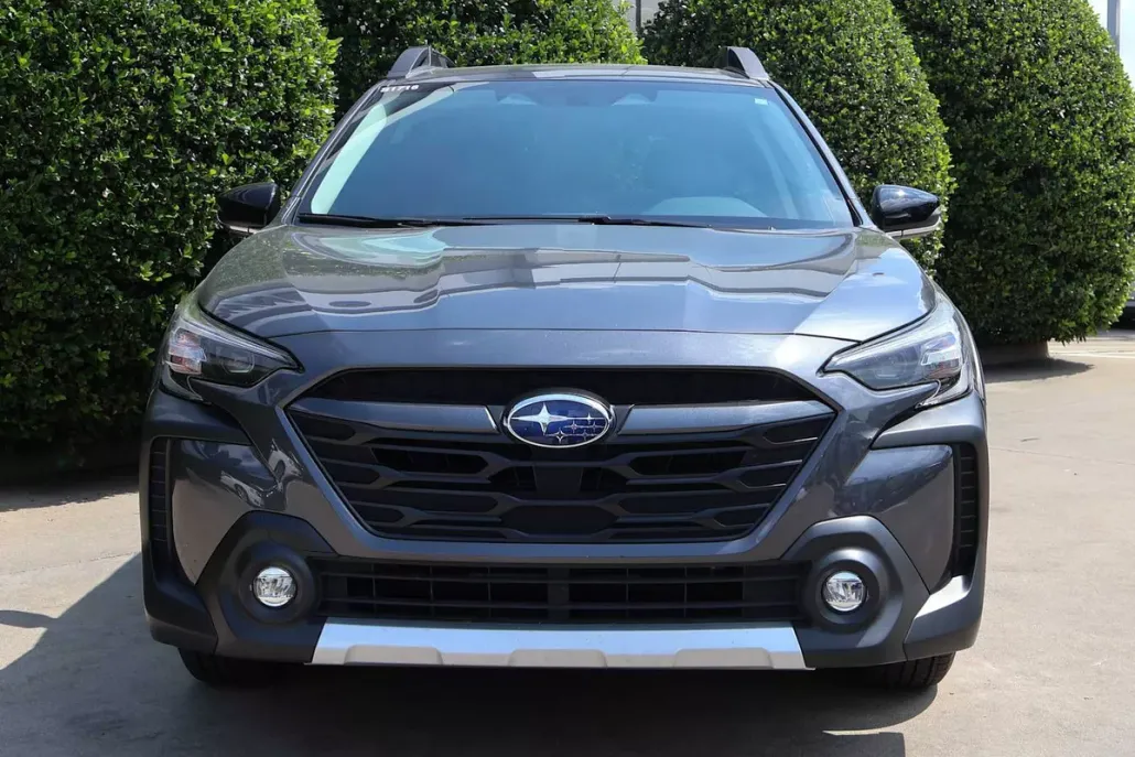 2025 Subaru Outback Limited photo 1
