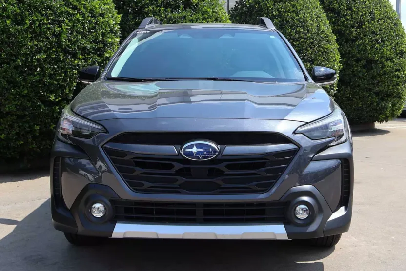 2025 Subaru Outback Limited photo 1