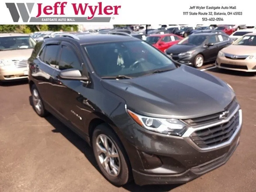 2020 Chevrolet Equinox LT photo 1