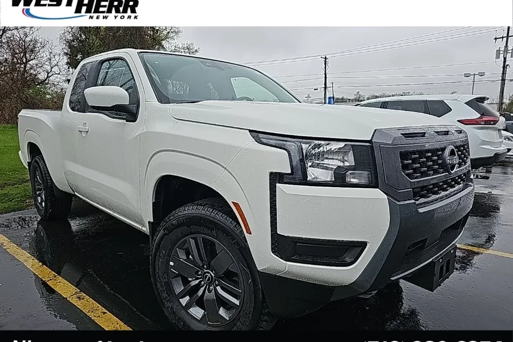 2025 Nissan Frontier SV photo 1