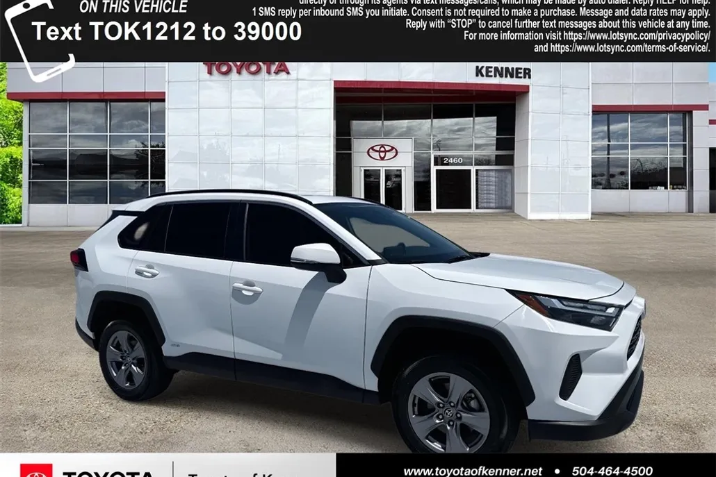 2022 Toyota RAV4 Hybrid XLE photo 1