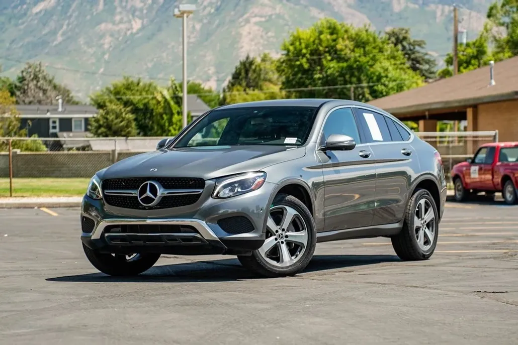 2018 Mercedes Benz GLC 300 4MATIC Coupe photo 1