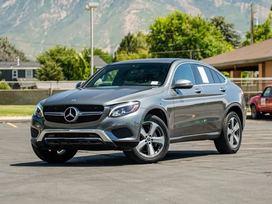 2018 Mercedes Benz GLC 300 4MATIC Coupe photo 1