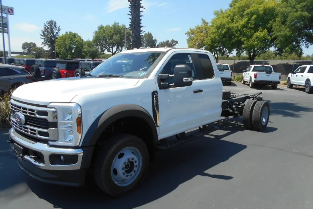 2024 Ford F-550 XL photo 1