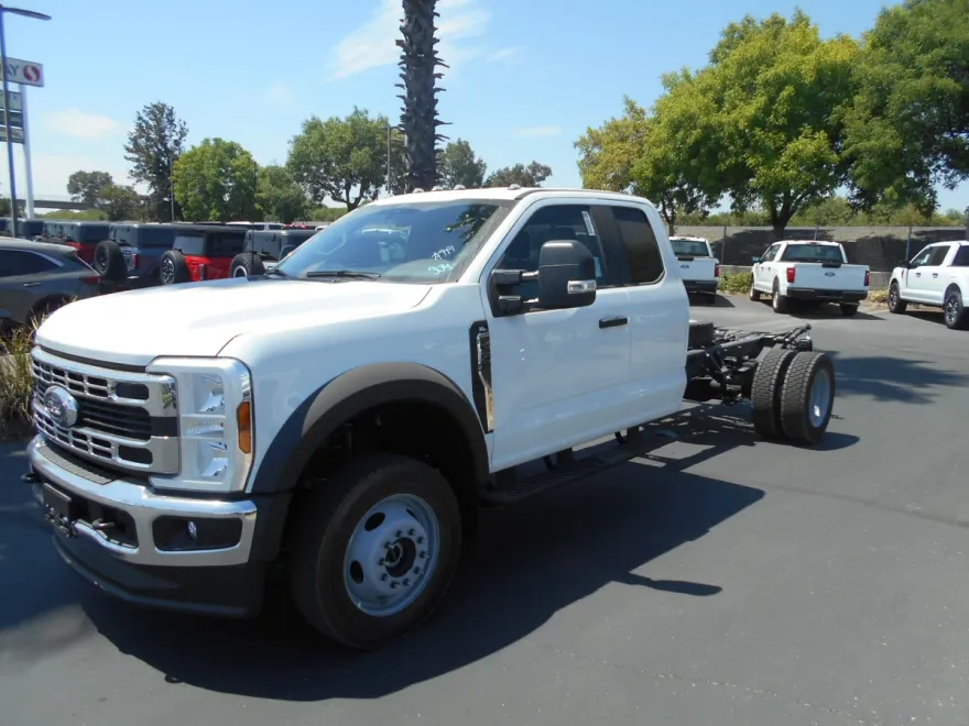 2024 Ford F-550 XL photo 1