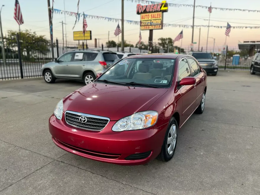 2006 Toyota Corolla LE photo 1