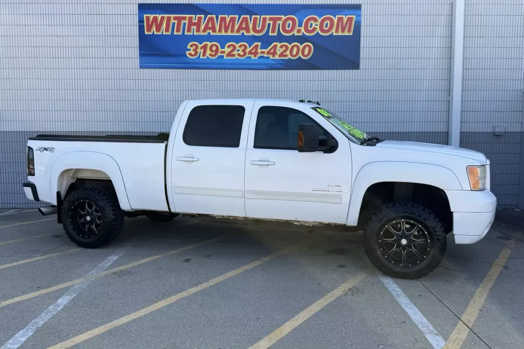 2008 Gmc Sierra SLE photo 1