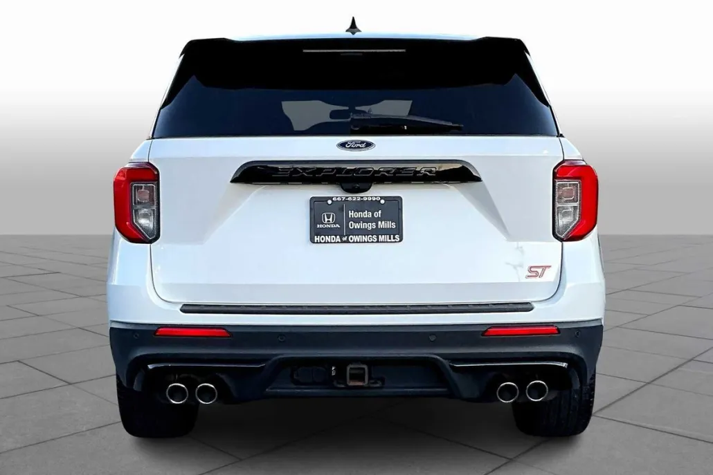 2022 Ford Explorer ST photo 1