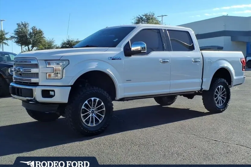 2016 Ford F-150 Platinum photo 1