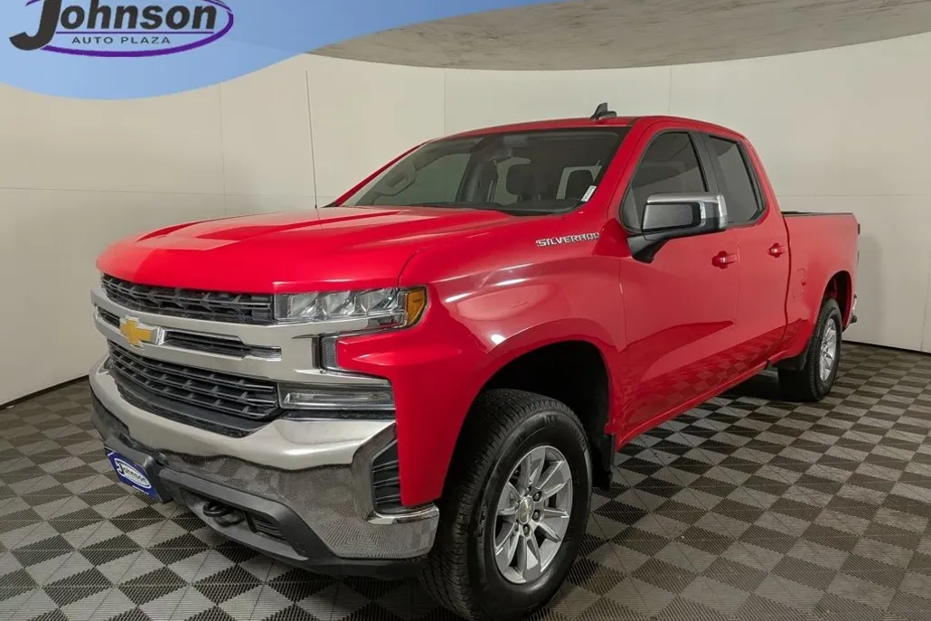 2020 Chevrolet Silverado 1500 LT photo 1