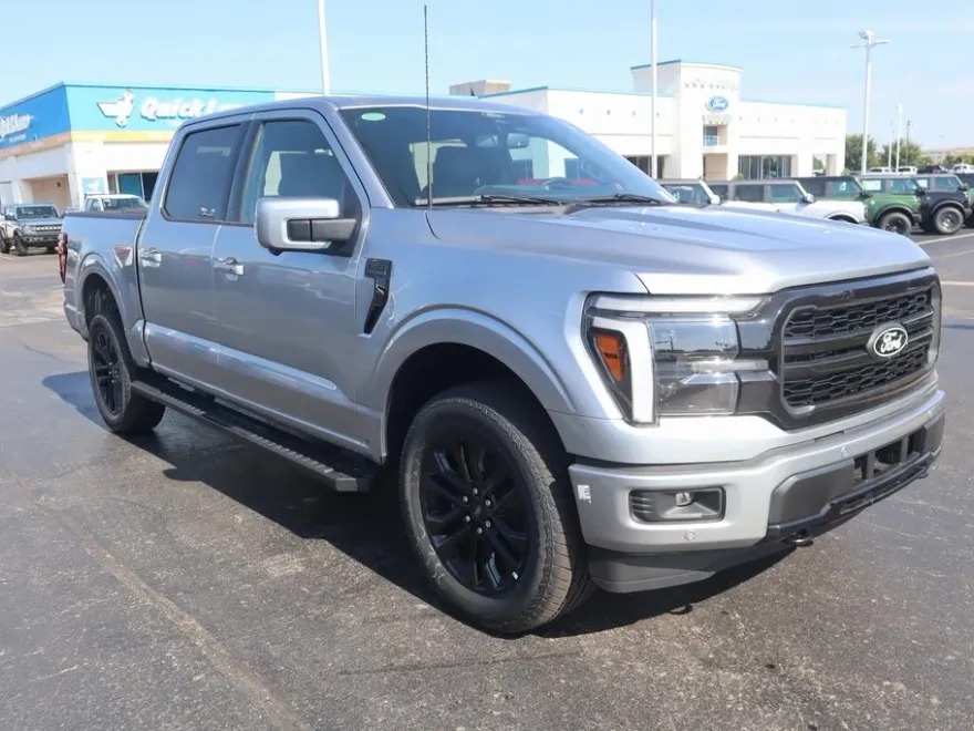 2025 Ford F-150 Lariat photo 1