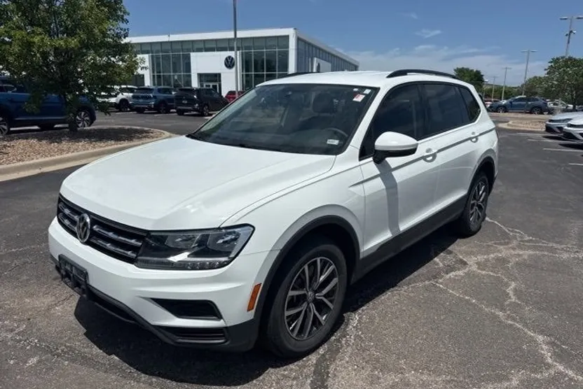 2021 Volkswagen Tiguan S photo 1
