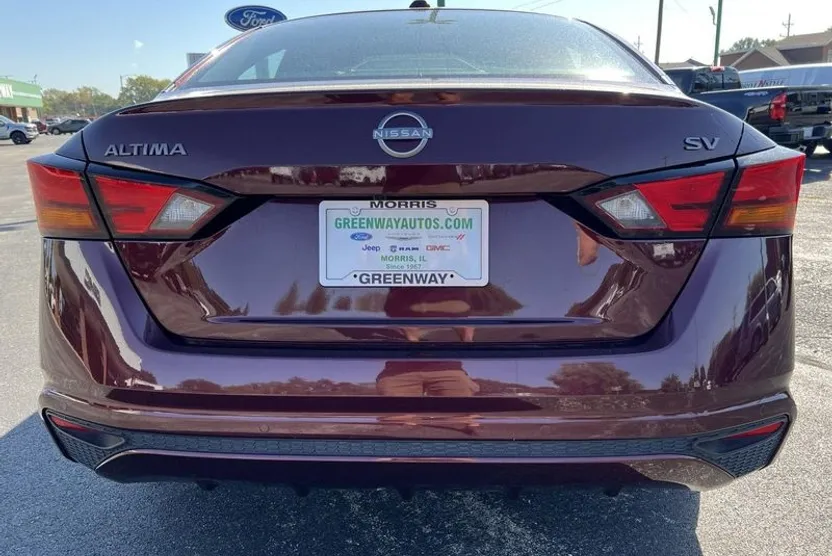 2024 Nissan Altima 2.5 SV photo 1