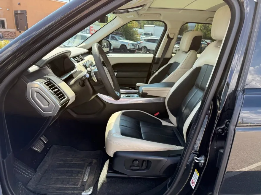 2020 Land Rover Range Rover Sport HST photo 1