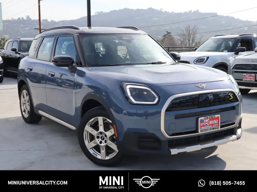 2025 Mini Countryman SE ALL4 photo 1