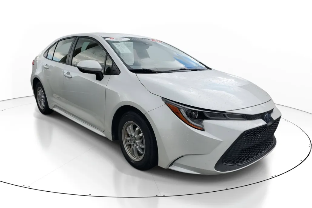 2022 Toyota Corolla Hybrid LE photo 1