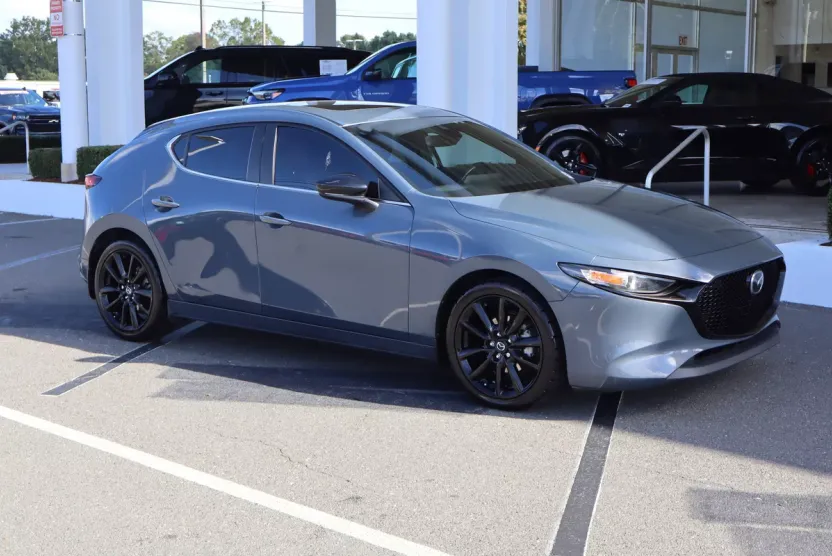 2022 Mazda Mazda3 Carbon photo 1