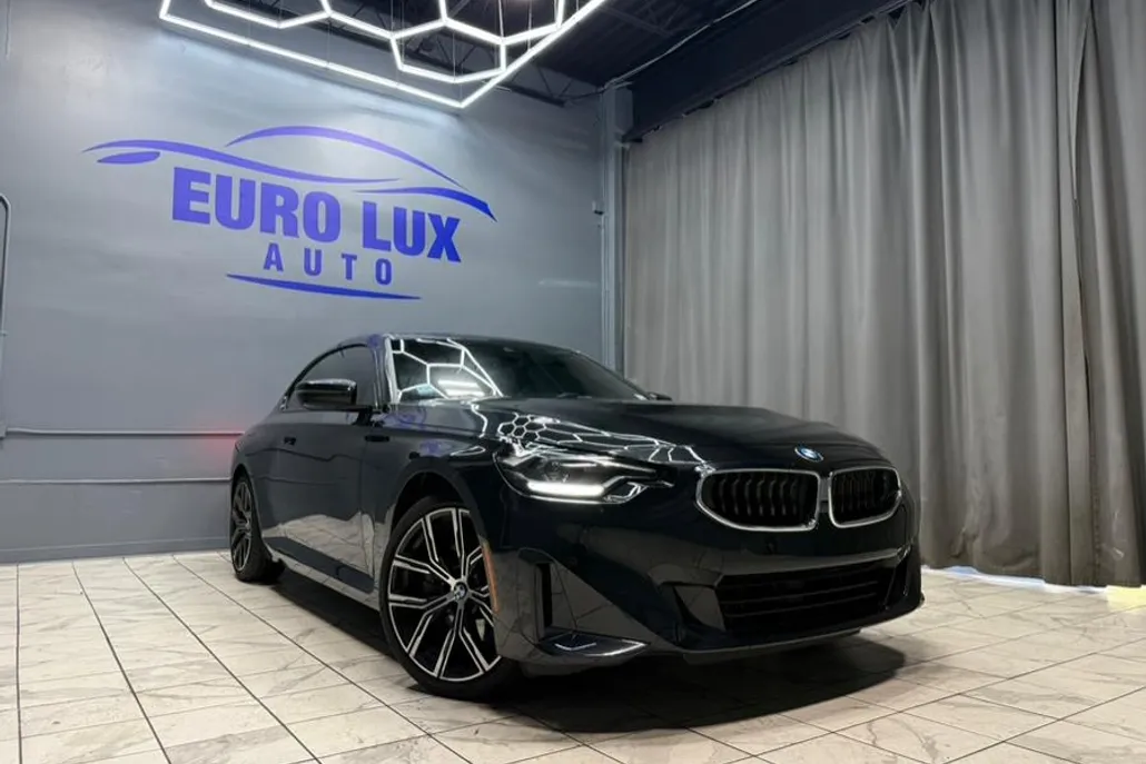 2024 Bmw 230i photo 1