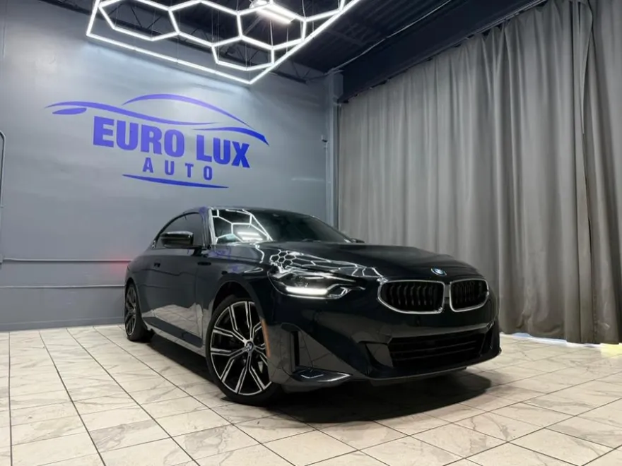 2024 Bmw 230i photo 1