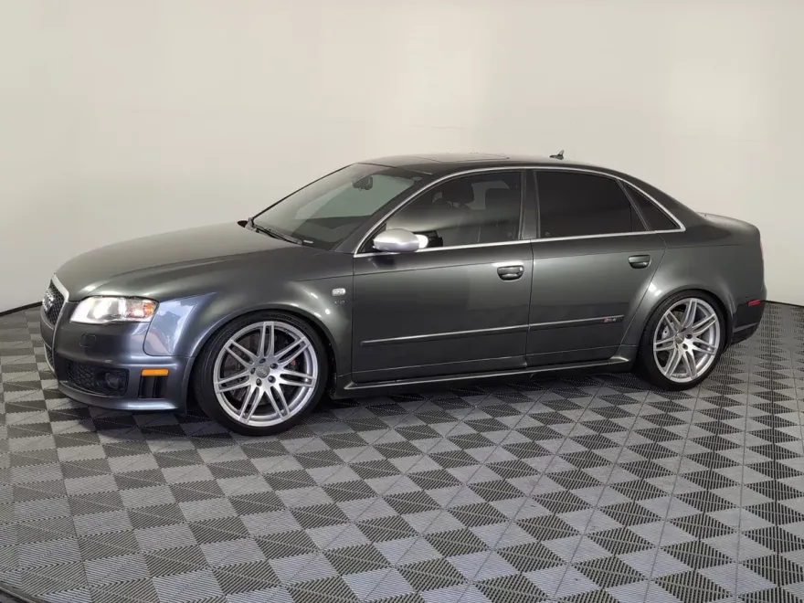 2007 Audi RS 4 photo 1
